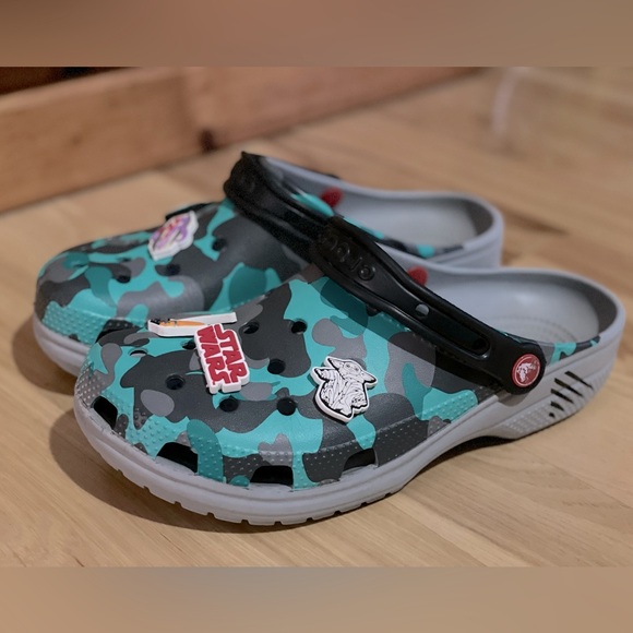 Like New Star Wars Crocs - Picture 3 of 7